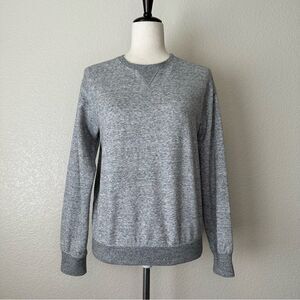 Uniqlo Unisex Gray Crew Neck Long Sleeves Sweater